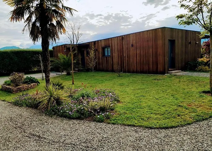 펜션 Maison De Avec Piscine Proche Et Montagne