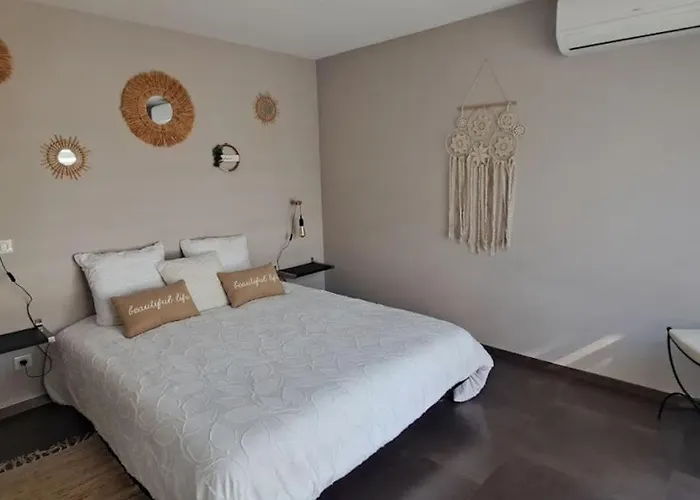 Maison De Avec Piscine Proche Et Montagne 기소나키아