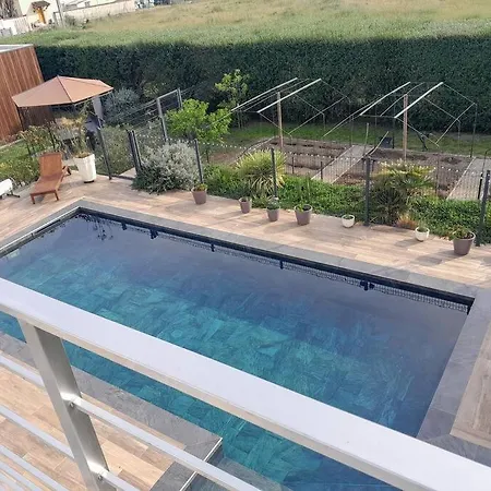 Maison De Avec Piscine Proche Et Montagne Ferienhaus