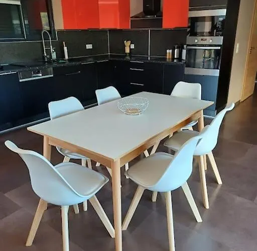 Prázdninový dům Maison De Avec Piscine Proche Et Montagne Ghisonaccia