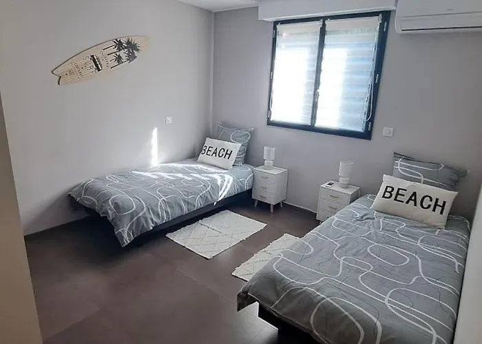 Prázdninový dům Maison De Avec Piscine Proche Et Montagne Ghisonaccia