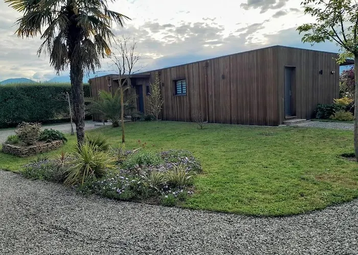 Maison De Avec Piscine Proche Et Montagne